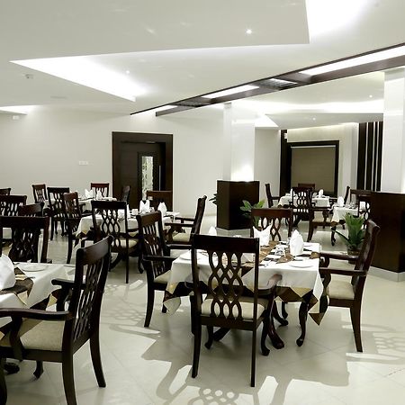 Rydges Inn Kottakkal Esterno foto